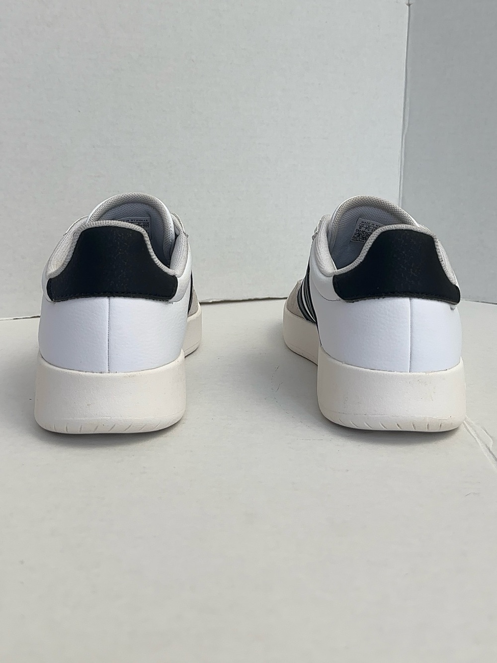 Adidas Barreda T-Toe Sneakers White Suede Lace-Up Shoes Women’s Size 9 - Picture 5 of 13